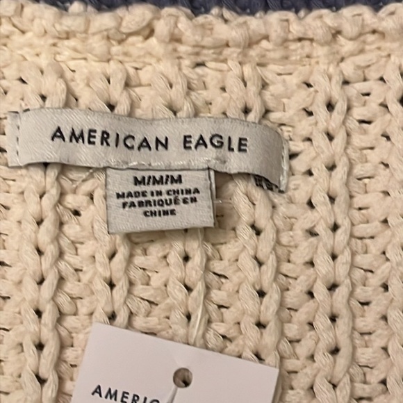 NWT American Eagle Outfitters Cream and Blue V-Neck Sweater Vest Medium - Picture 2 of 7